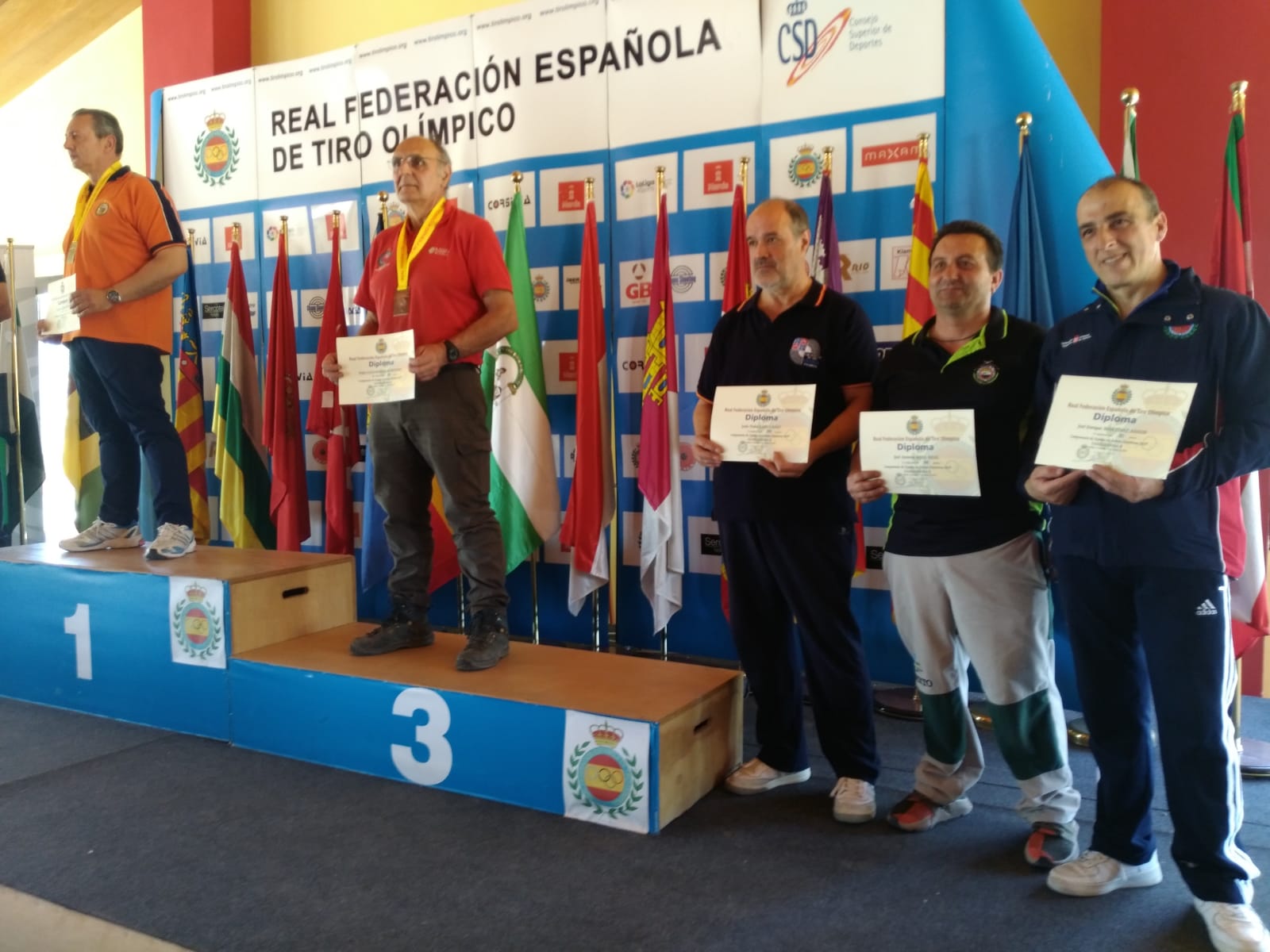 5 PODIUMS EN LA DESTACADA PARTICIPACION NAVARRA EN EL CAMPEONATO DE ESPAÑA DE ARMAS HISTORICAS Y CARTUCHERIA METALICA.